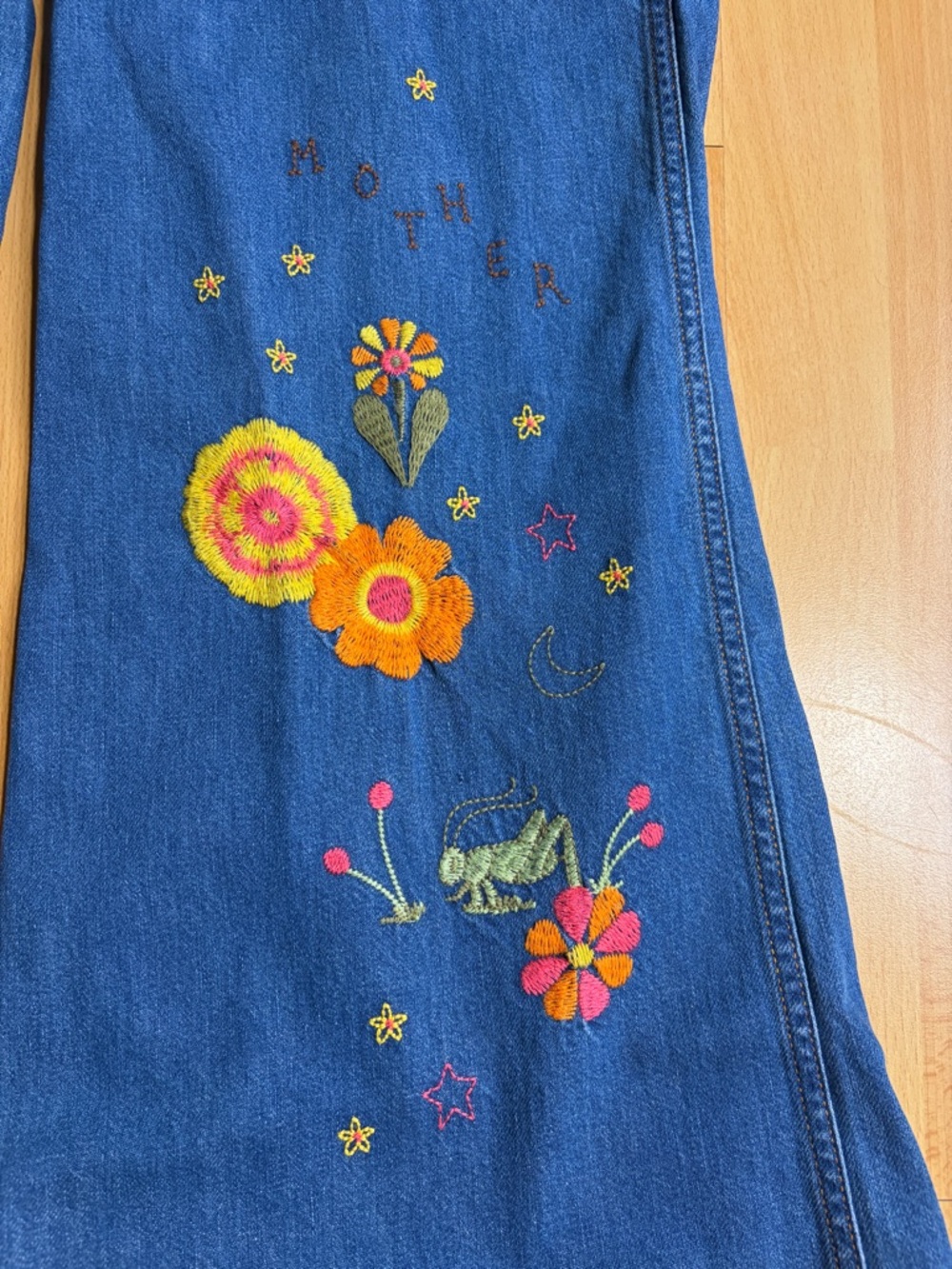 MOTHER The Heyday Hustler Roller Wide Leg in Hodgepodge Floral Embroidery - Picture 7 of 16